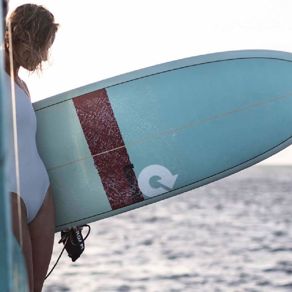 Torq TEC Mid Length Surfboards Mini Malibu  Surferin nach Surfsession